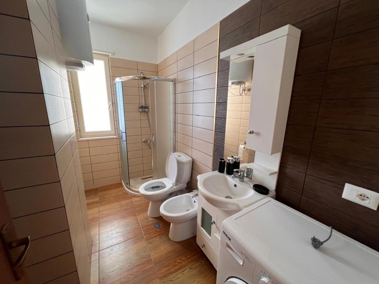 Sea View-Apartment On The Beach - Durrs2 ดูร์เรส ภายนอก รูปภาพ