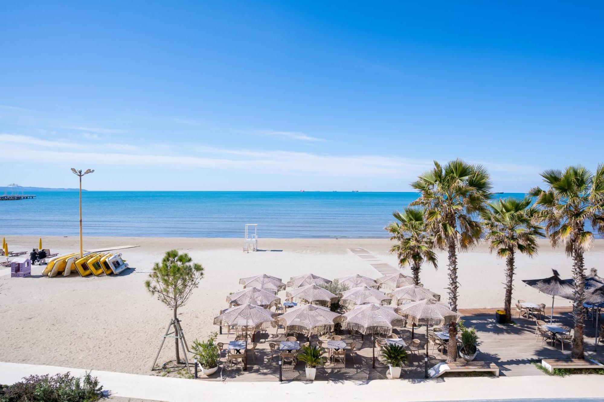 Sea View-Apartment On The Beach - Durrs2 ดูร์เรส ภายนอก รูปภาพ
