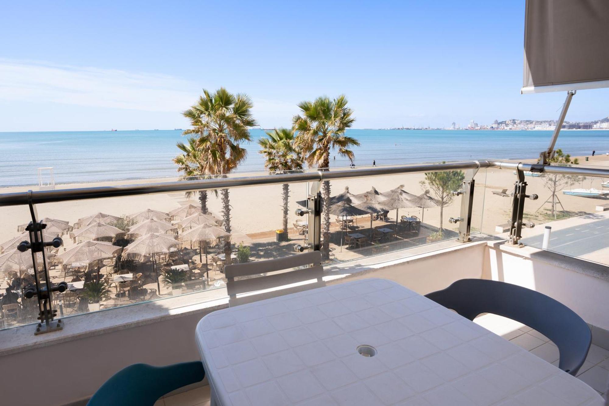 Sea View-Apartment On The Beach - Durrs2 ดูร์เรส ภายนอก รูปภาพ